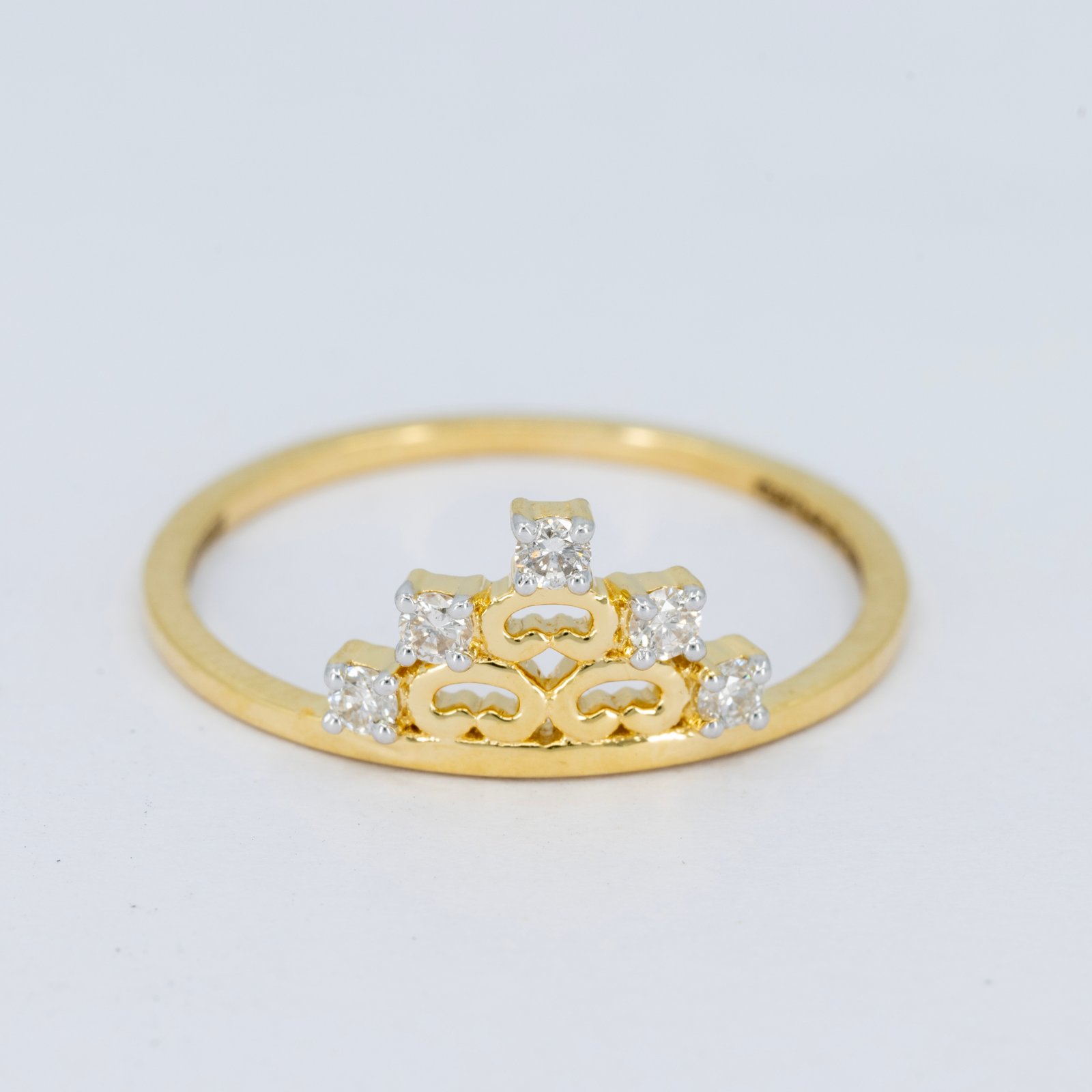 Primary Gold bracelet with pink leaf
