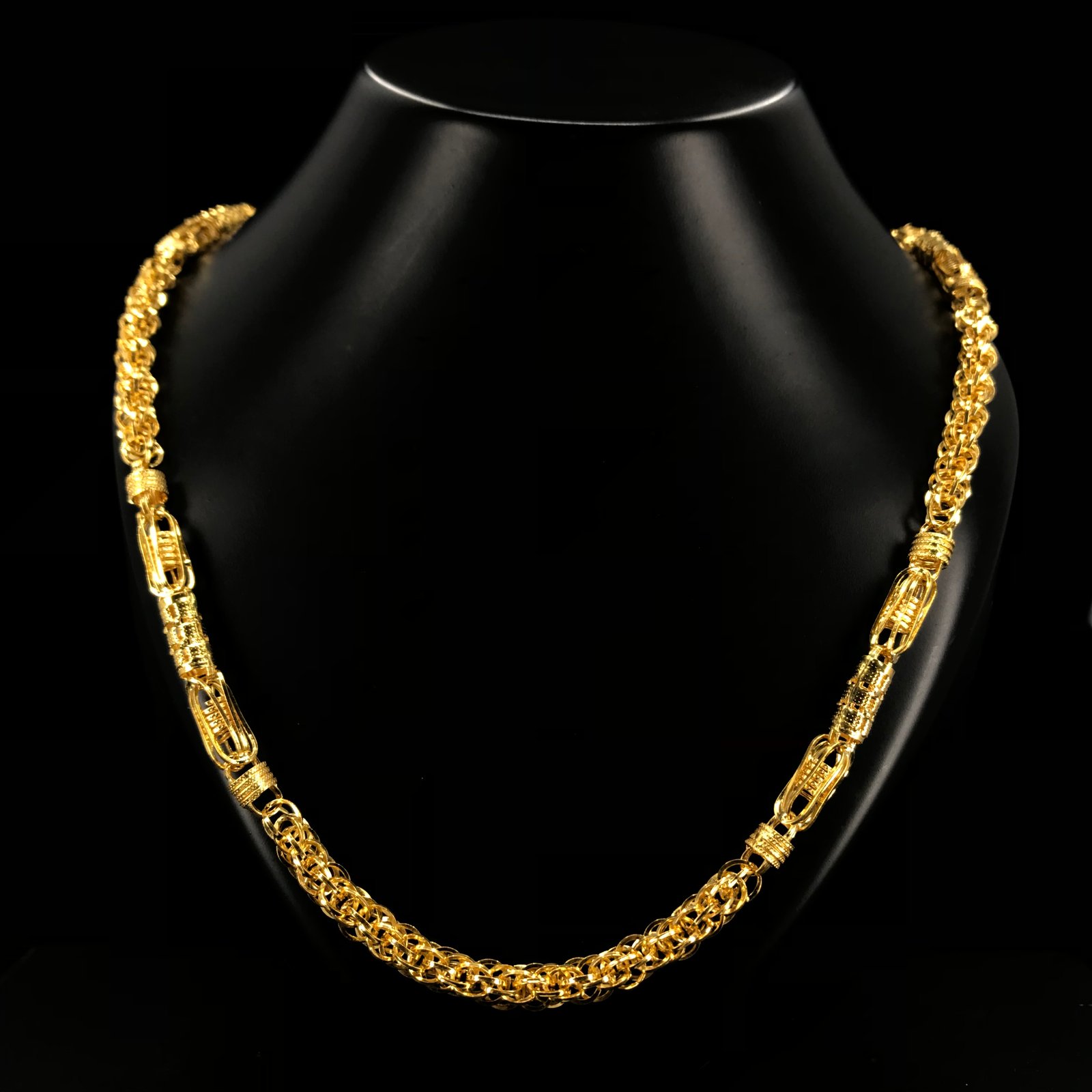 Primary Gold bracelet with pink leaf